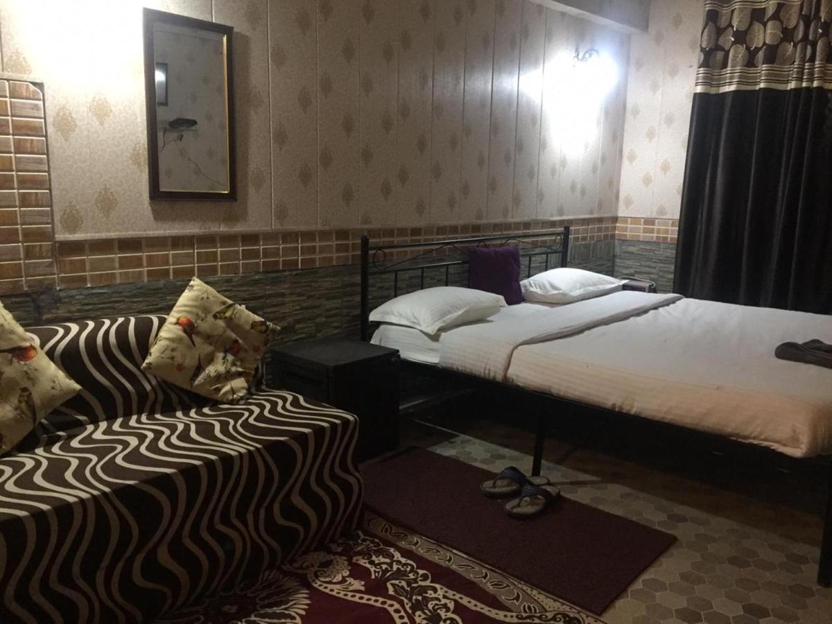 Hotel O Hya'S Homestay Дехрадун Экстерьер фото