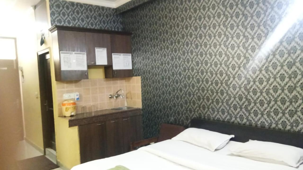 Hotel O Hya'S Homestay Дехрадун Экстерьер фото